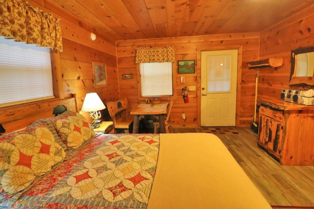 Alpine Mountain Sweetheart Cabin Jacuzzi #8 Helen Exterior photo